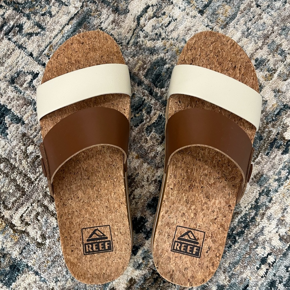 Reef Cushion Vista High Platform Sandals in Choc Duo Size 7 like new - Picture 2 of 9